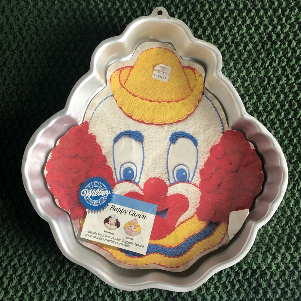 Vintage Wilton 1989 Happy clown cake pan. Good used condition.